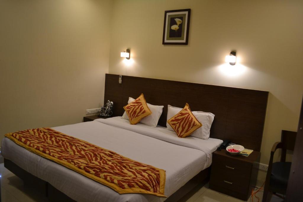 Hotel Adi นาคปุระ ภายนอก รูปภาพ